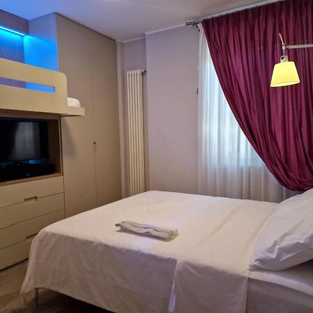 Desenzano Luxury Apartment Desenzano del Garda Dış mekan fotoğraf