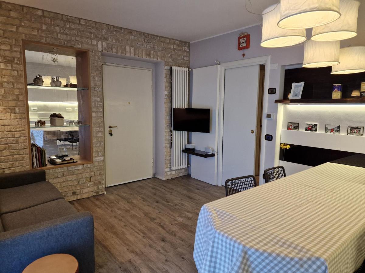 Desenzano Luxury Apartment Desenzano del Garda Dış mekan fotoğraf